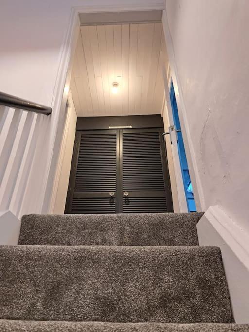 Cosy 19Th Century Town-House Villa คลิเธอโร ภายนอก รูปภาพ